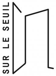 Sur le seuil